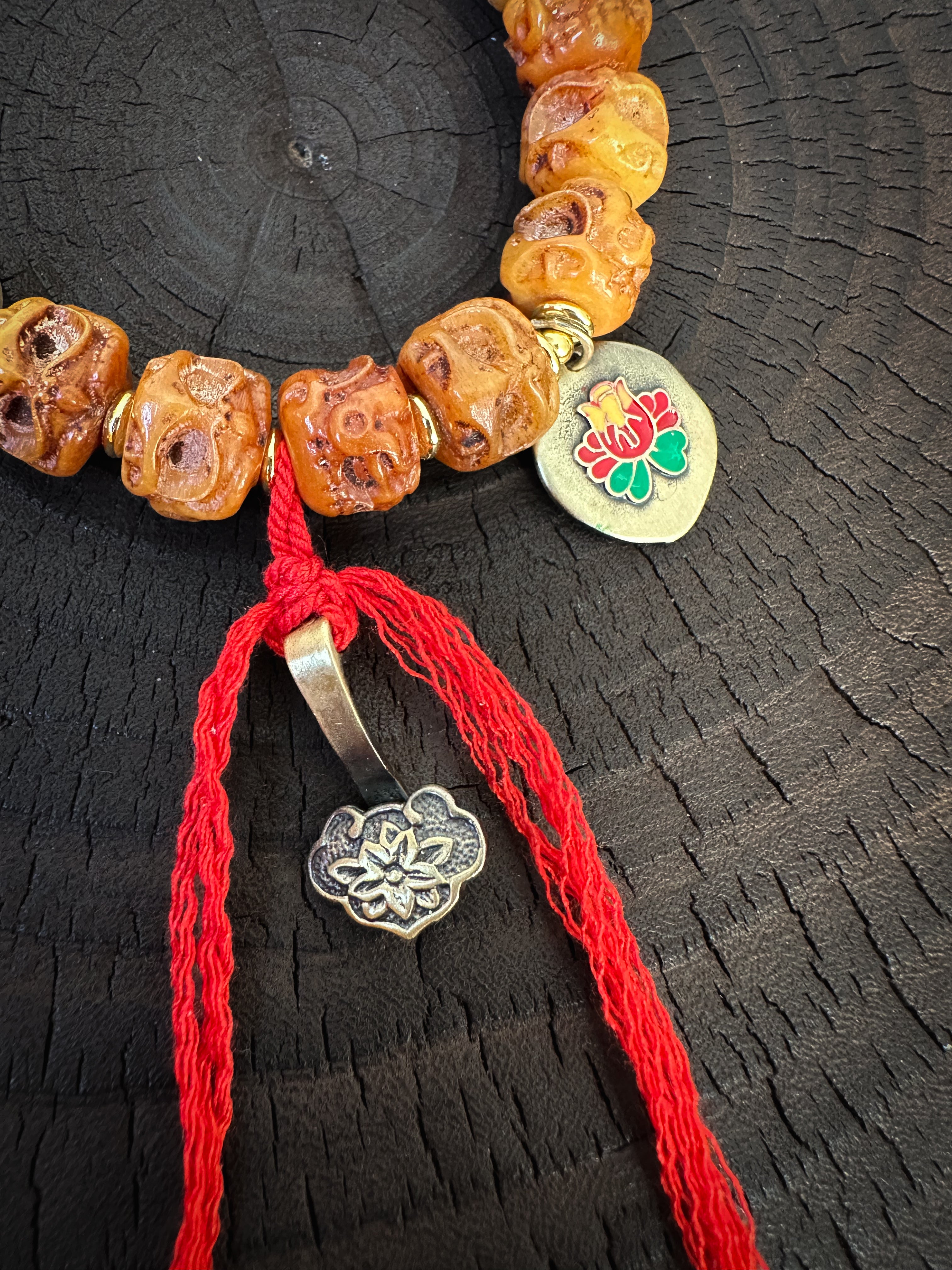 Handgefertigtes Zajilam-Armband aus tibetischem Yakknochen – Spirituelle Handwerkskunst und einzigartiges Design