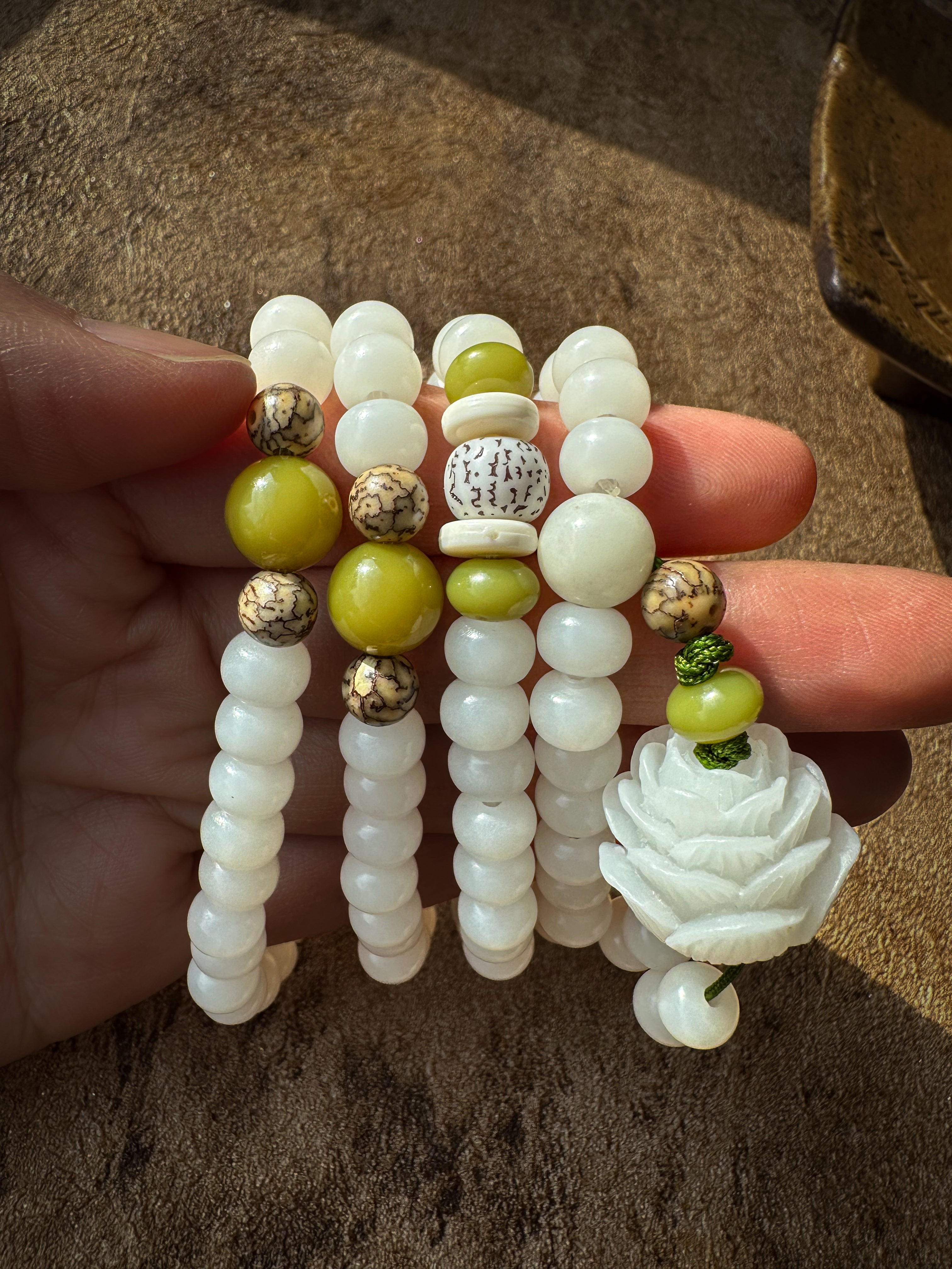 Natural White Jade Bodhi Root 108 Bead Mala Bracelet – A Symbol of Purity and Enlightenment