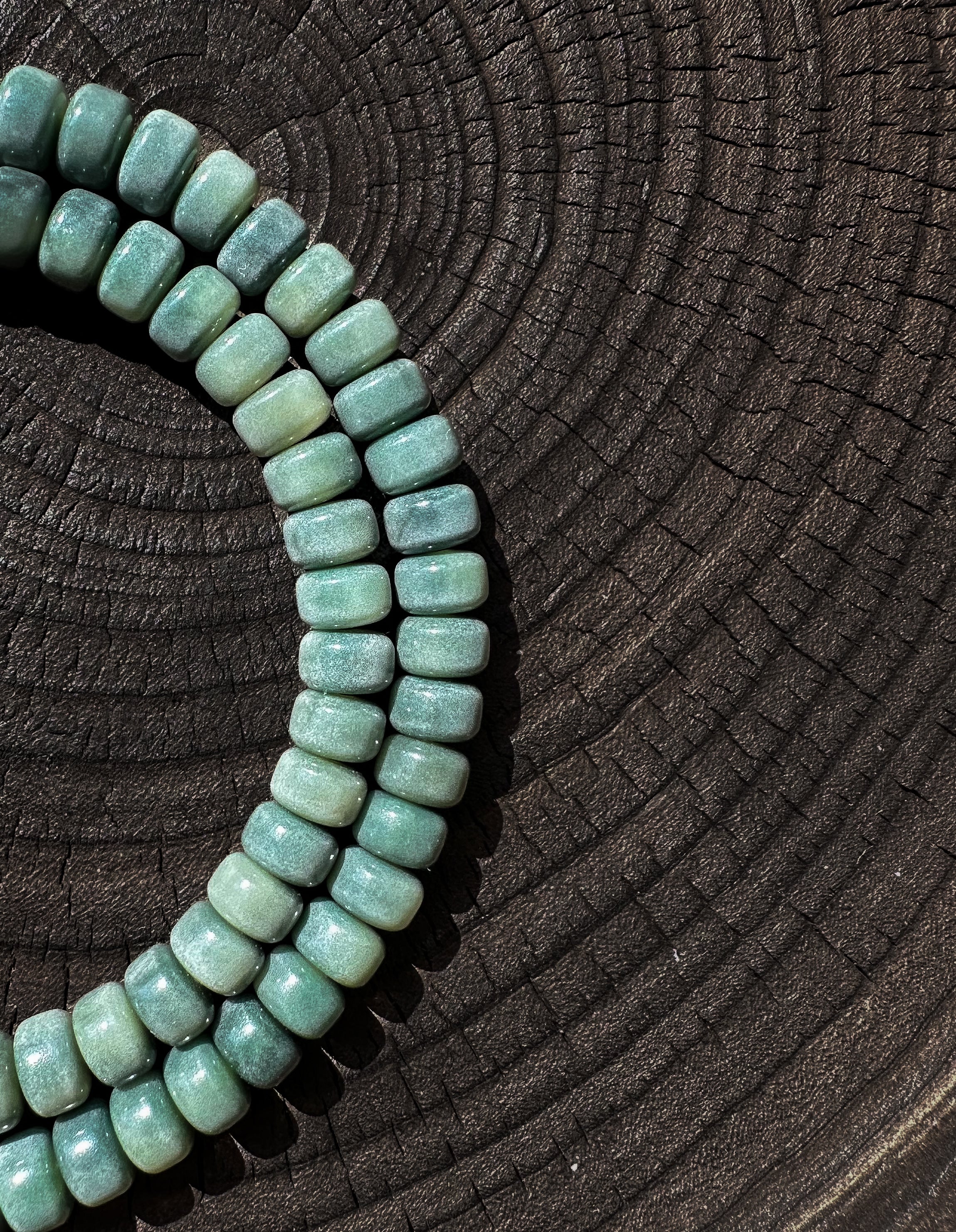 Pulsera tibetana Bodhi verde oscuro hecha a mano: joyería espiritual y cultural