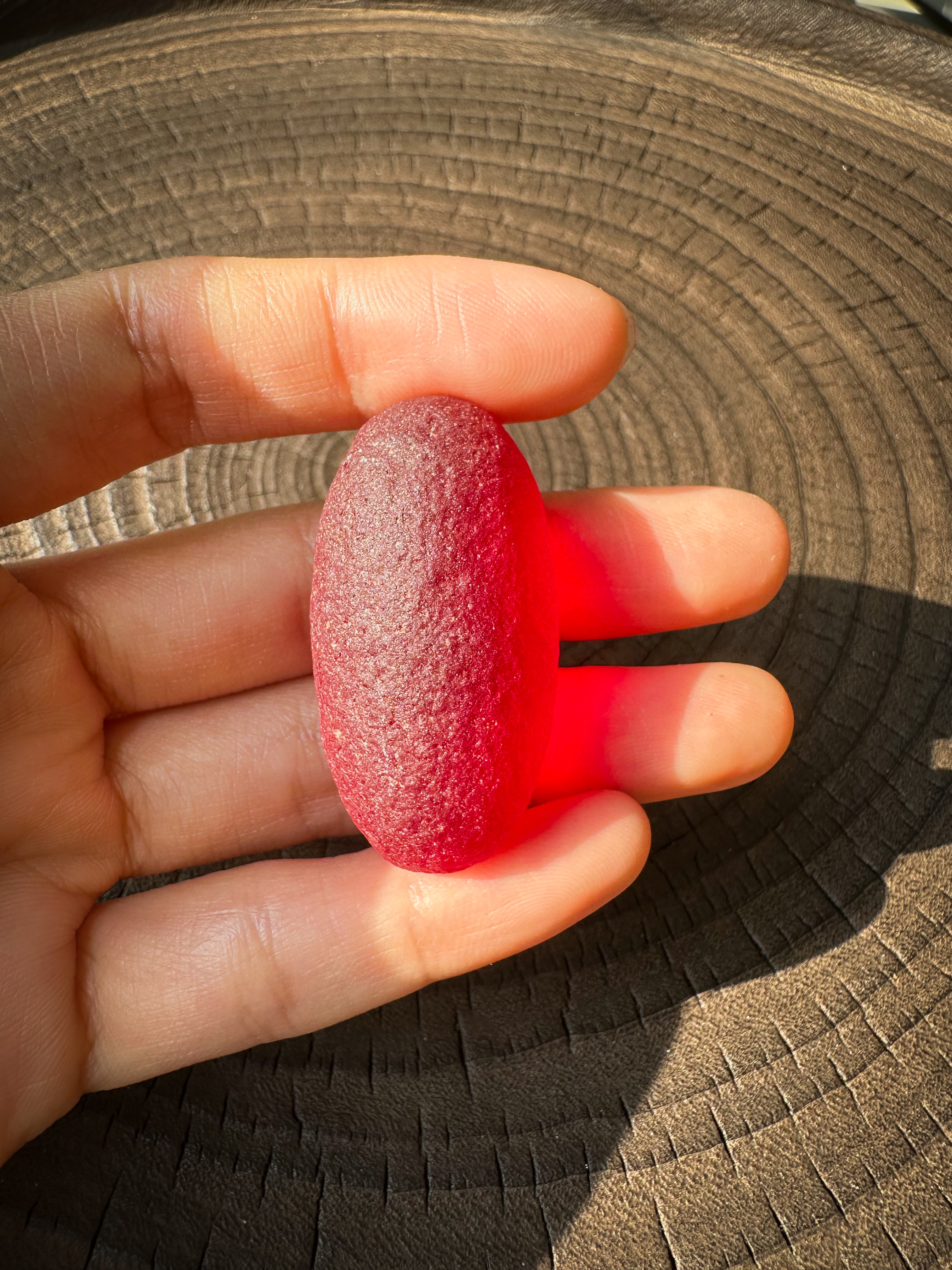 Wine Red Energy Stone Pendant – A Source of Vitality and Balance