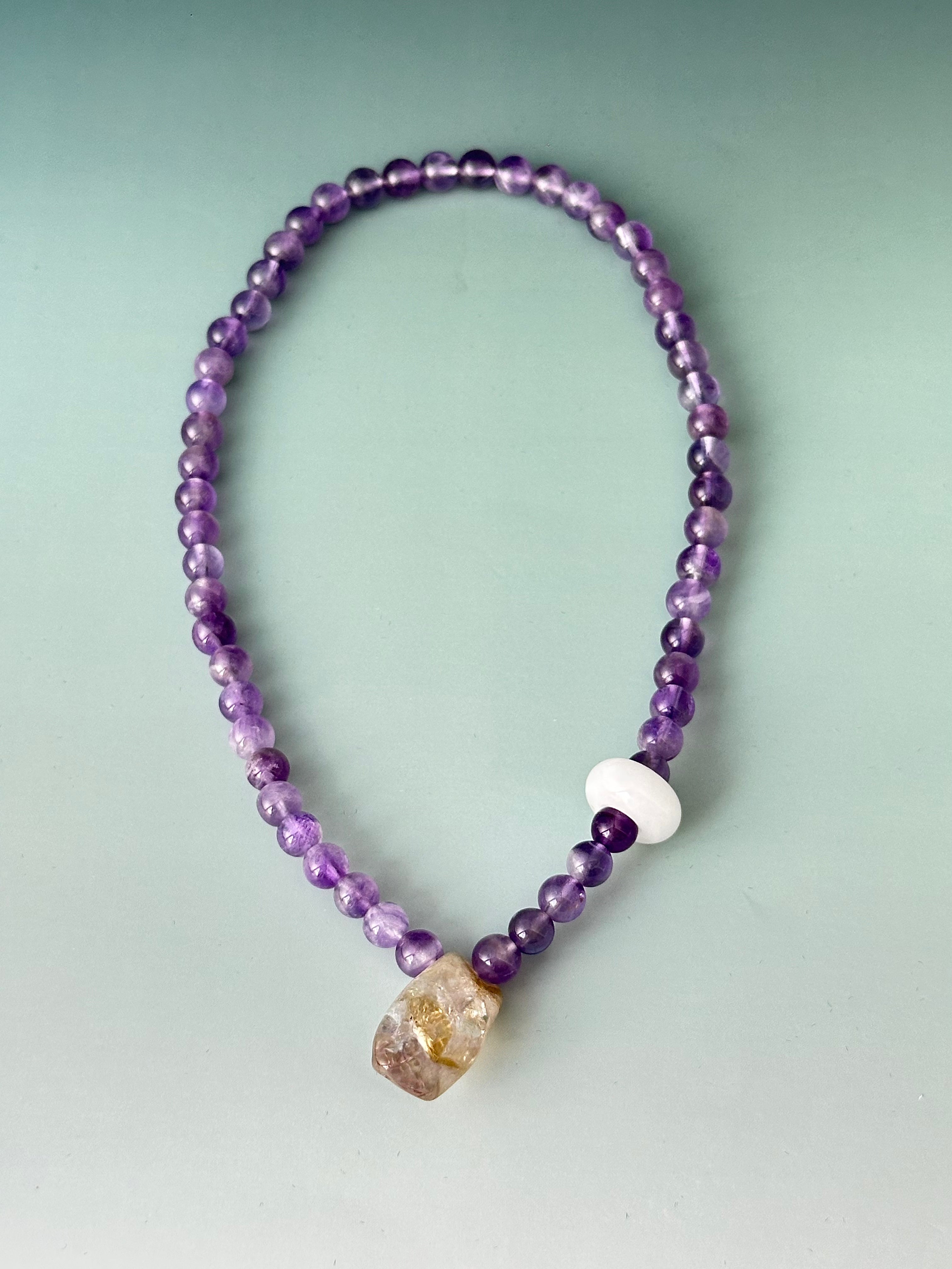 Natural Amethyst Raw Stone Bracelet – A Symbol of Spiritual Protection and Healing