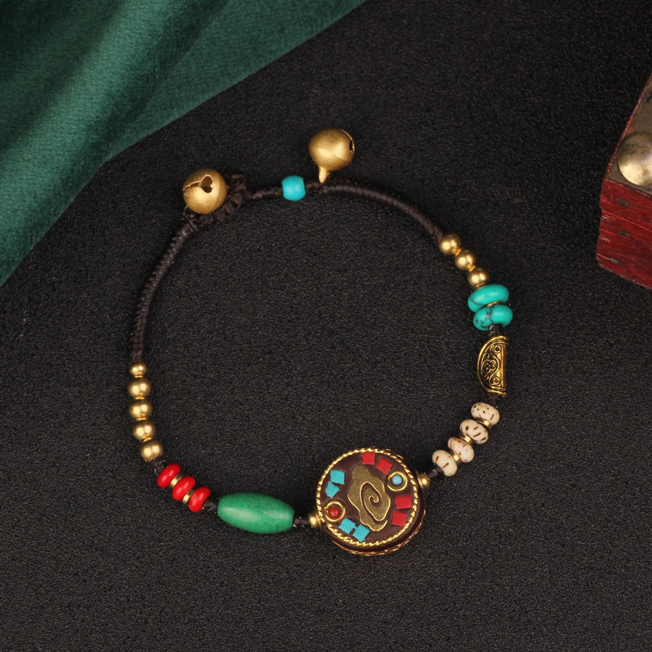 Natursteinarmband im tibetischen Ethno-Stil – Ein Symbol des kulturellen Erbes und der spirituellen Energie