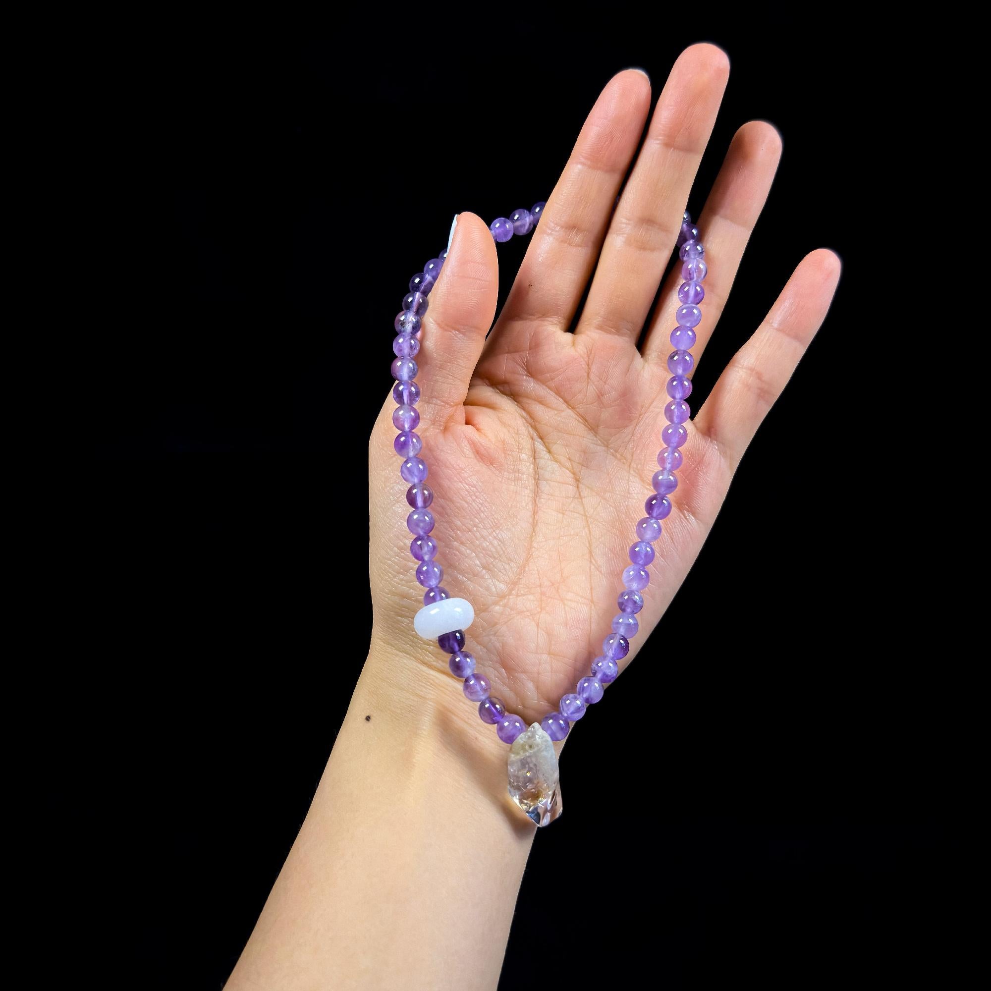 Natural Amethyst Raw Stone Bracelet – A Symbol of Spiritual Protection and Healing