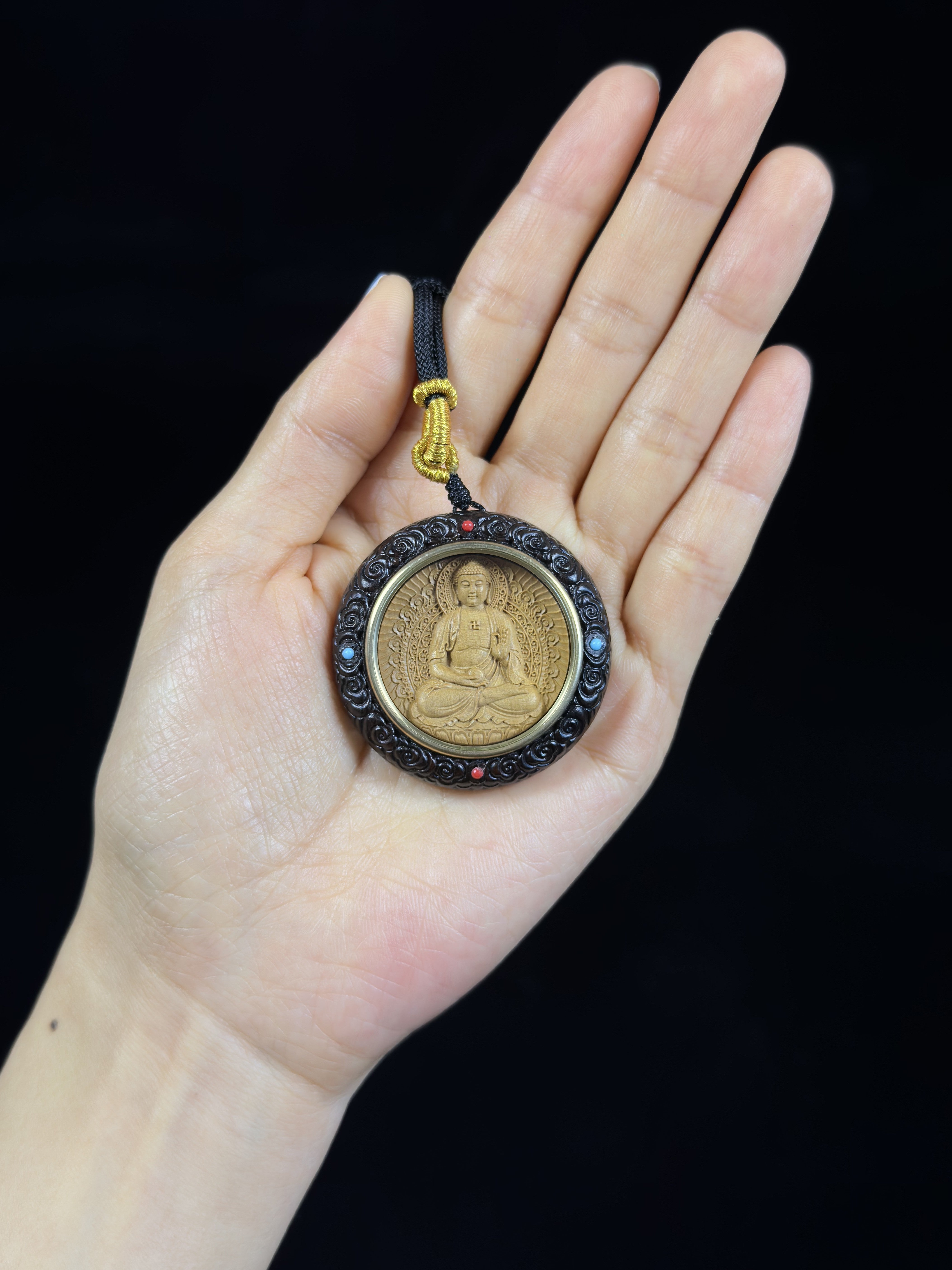 Zodiac Amida Buddha Anhänger – Original chinesisches Design, schwarzes Ebenholz