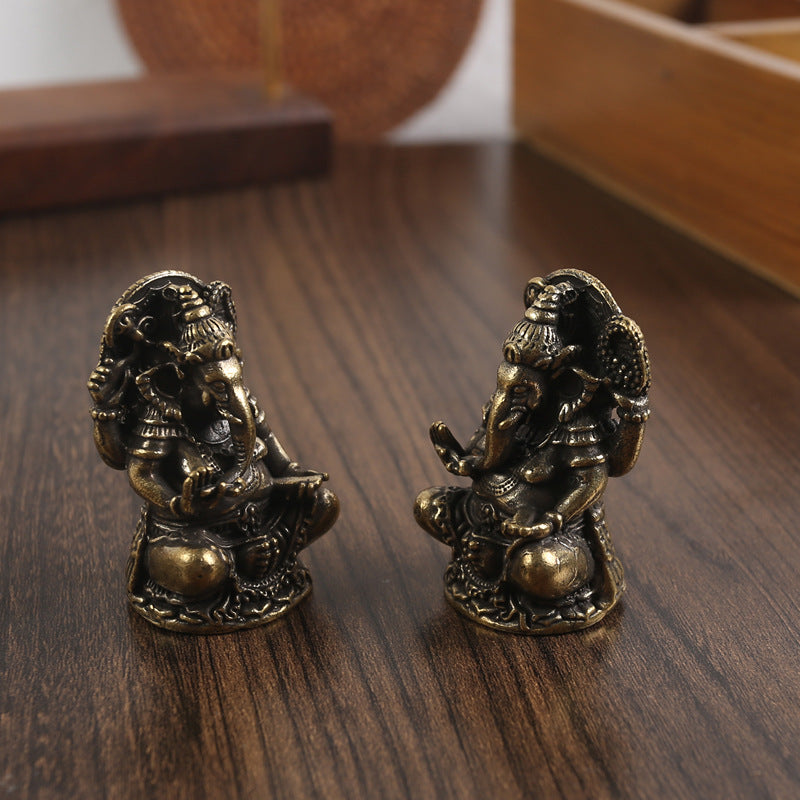 Buddhistische Elefantengott-Figur aus Messing – Symbol für Stärke und Wohlstand