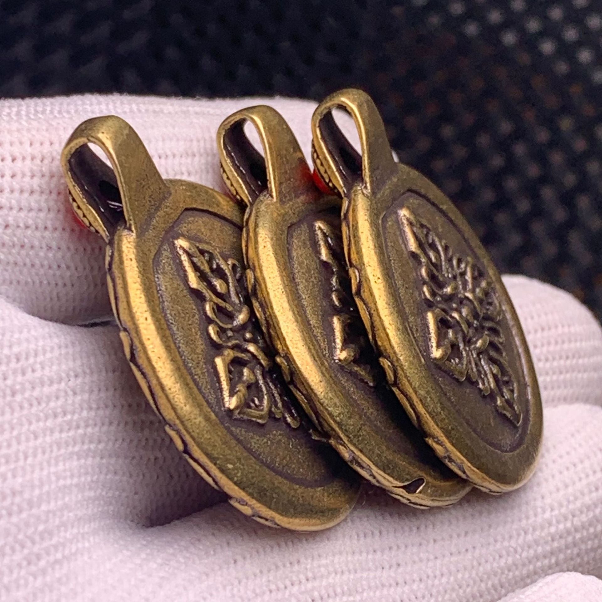 Nine Palaces Eight Trigrams Zodiac Pendant – A Symbol of Balance and Fortune