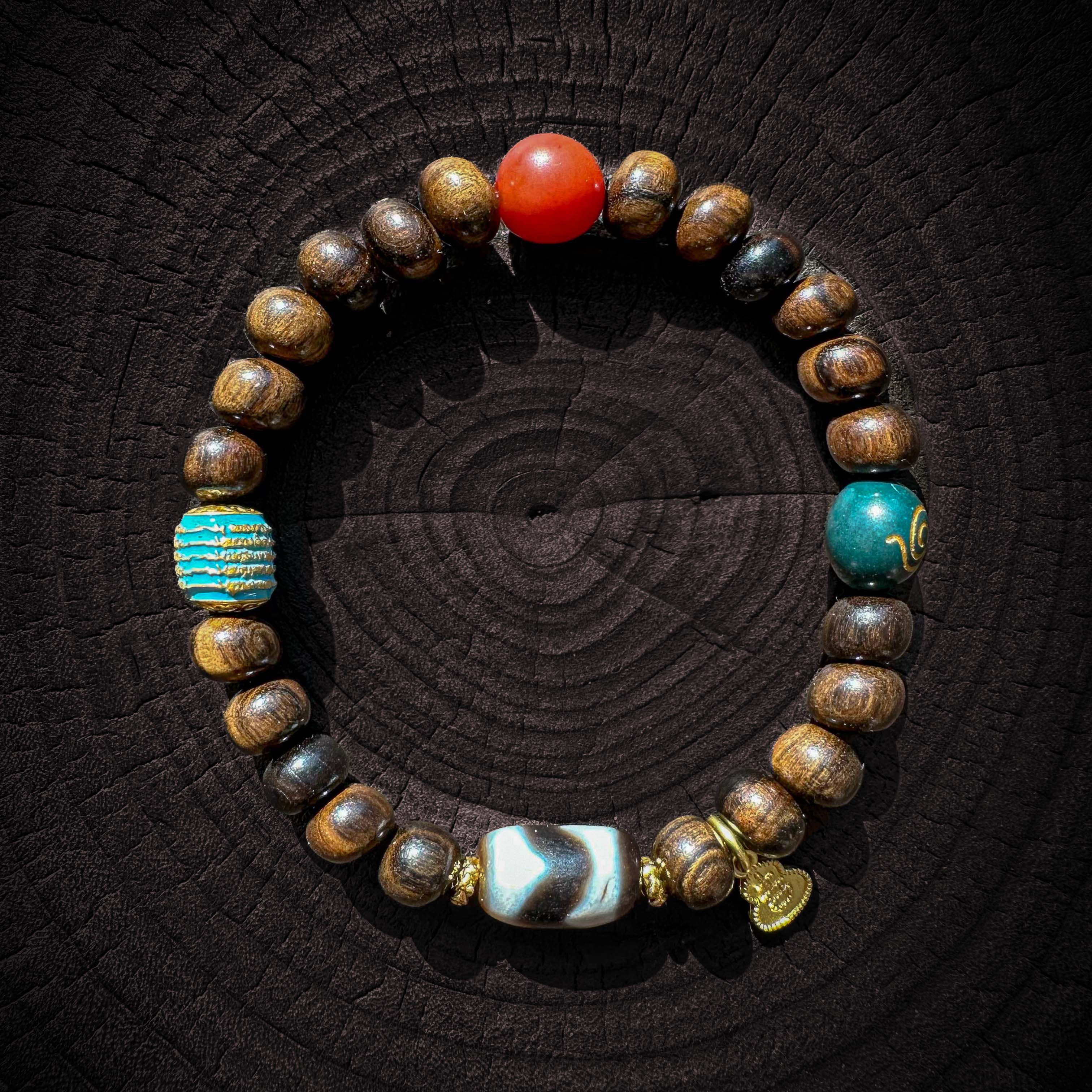 Agarwood Bead Bracelet – Symbol of Serenity and Spiritual Strength