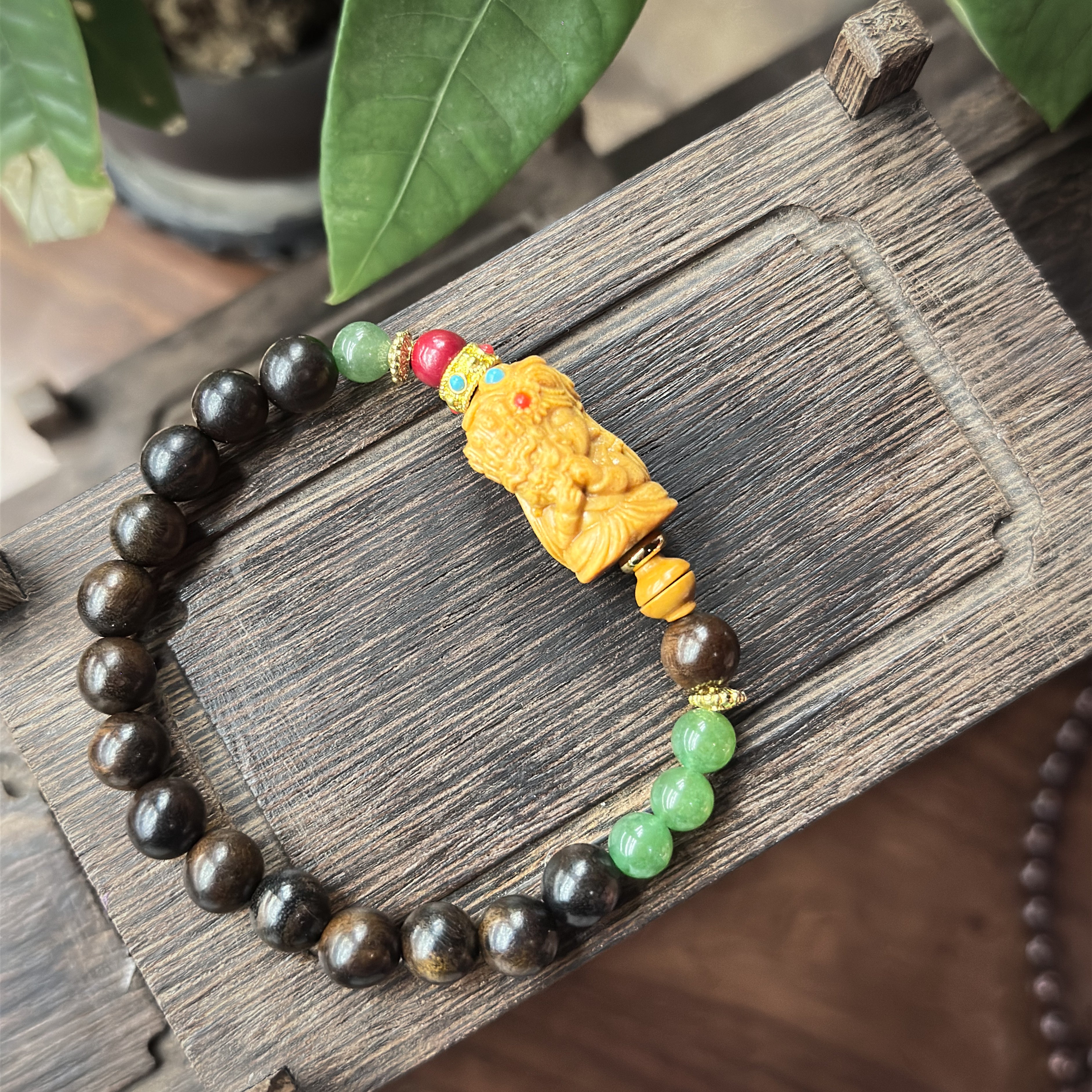 Agarwood Bead Bracelet – A Symbol of Serenity and Spiritual Harmony