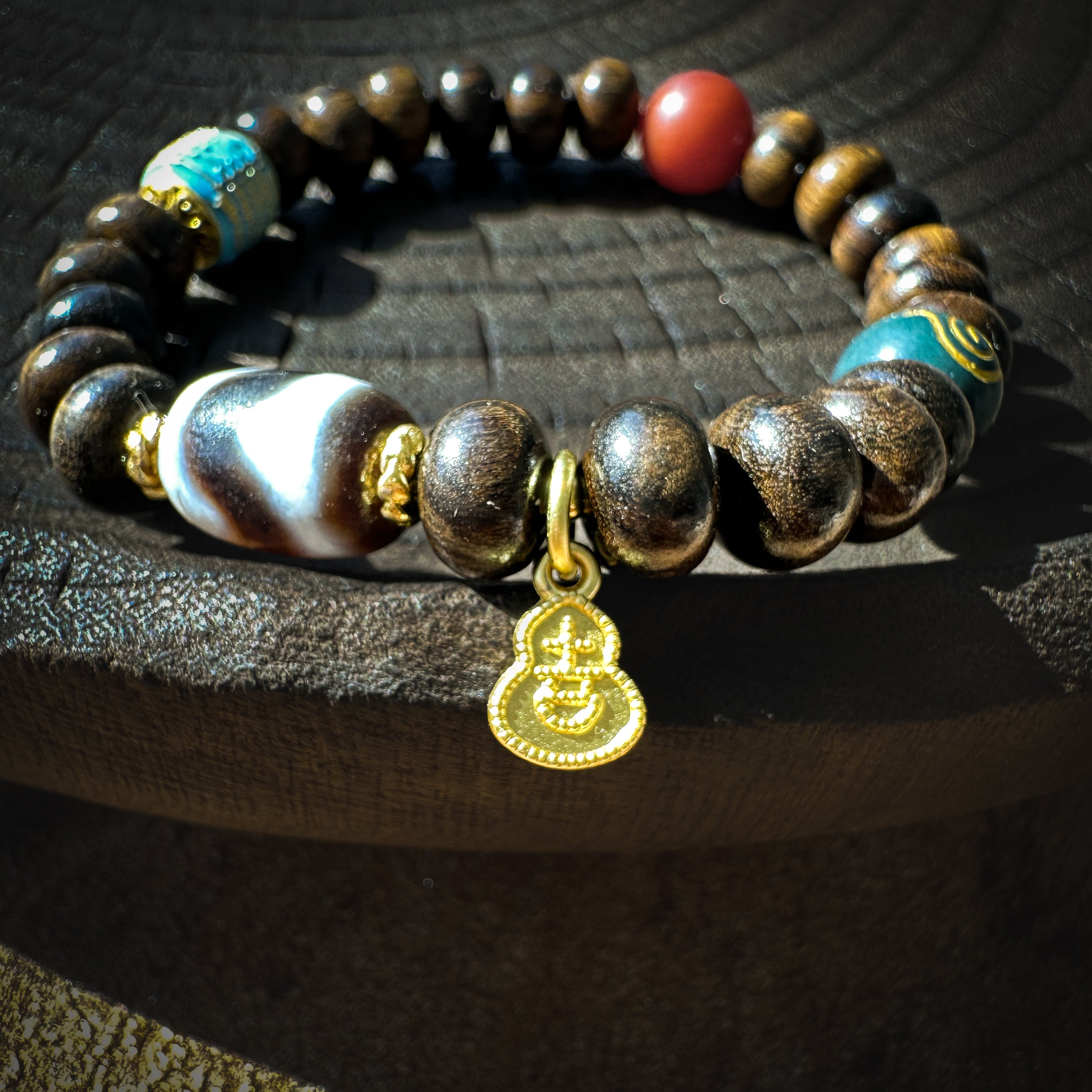 Agarwood Bead Bracelet – Symbol of Serenity and Spiritual Strength