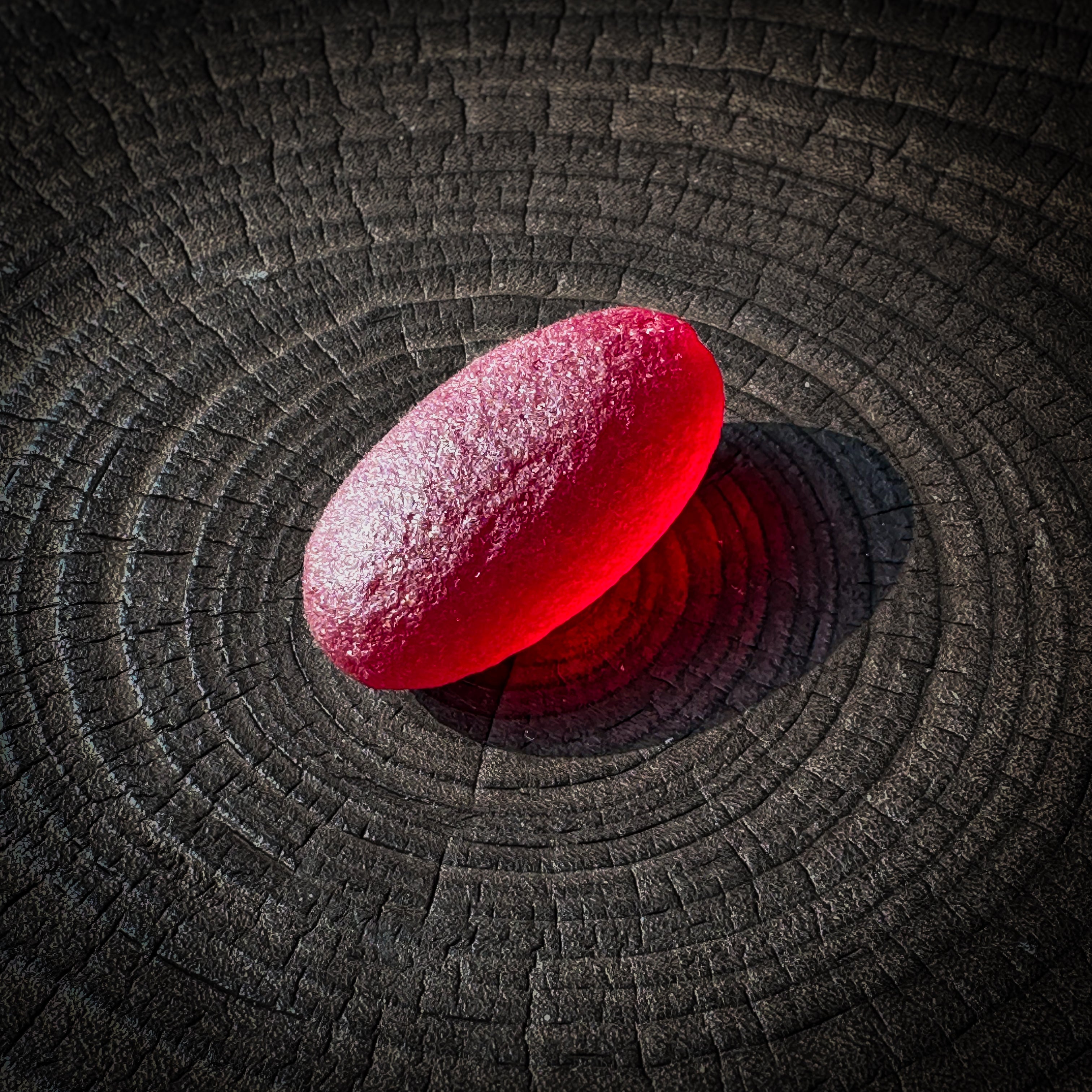 Wine Red Energy Stone Pendant – A Source of Vitality and Balance