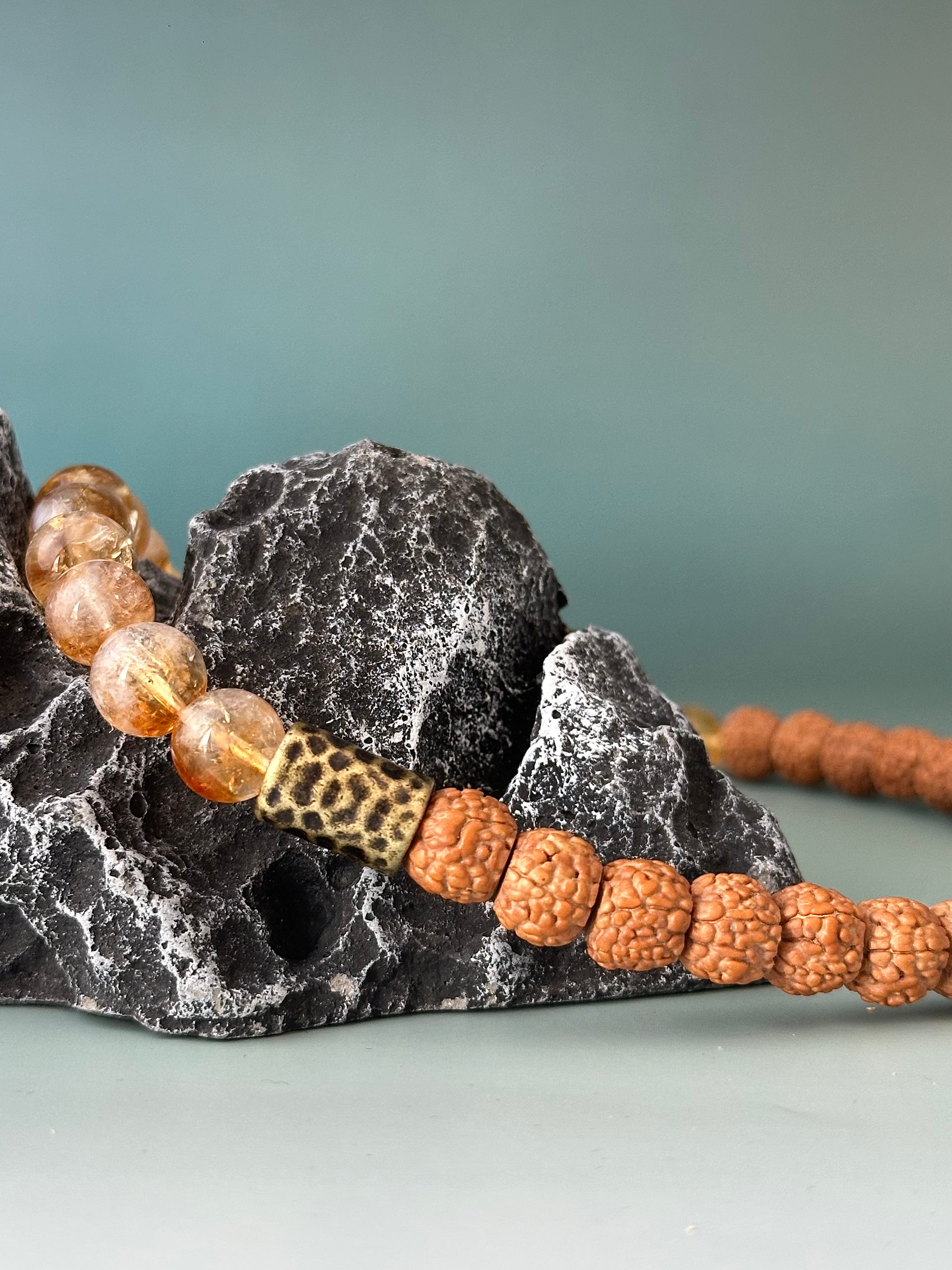 Yellow Citrine with Vajra Bodhi Bracelet – Spiritual Power and Abundance