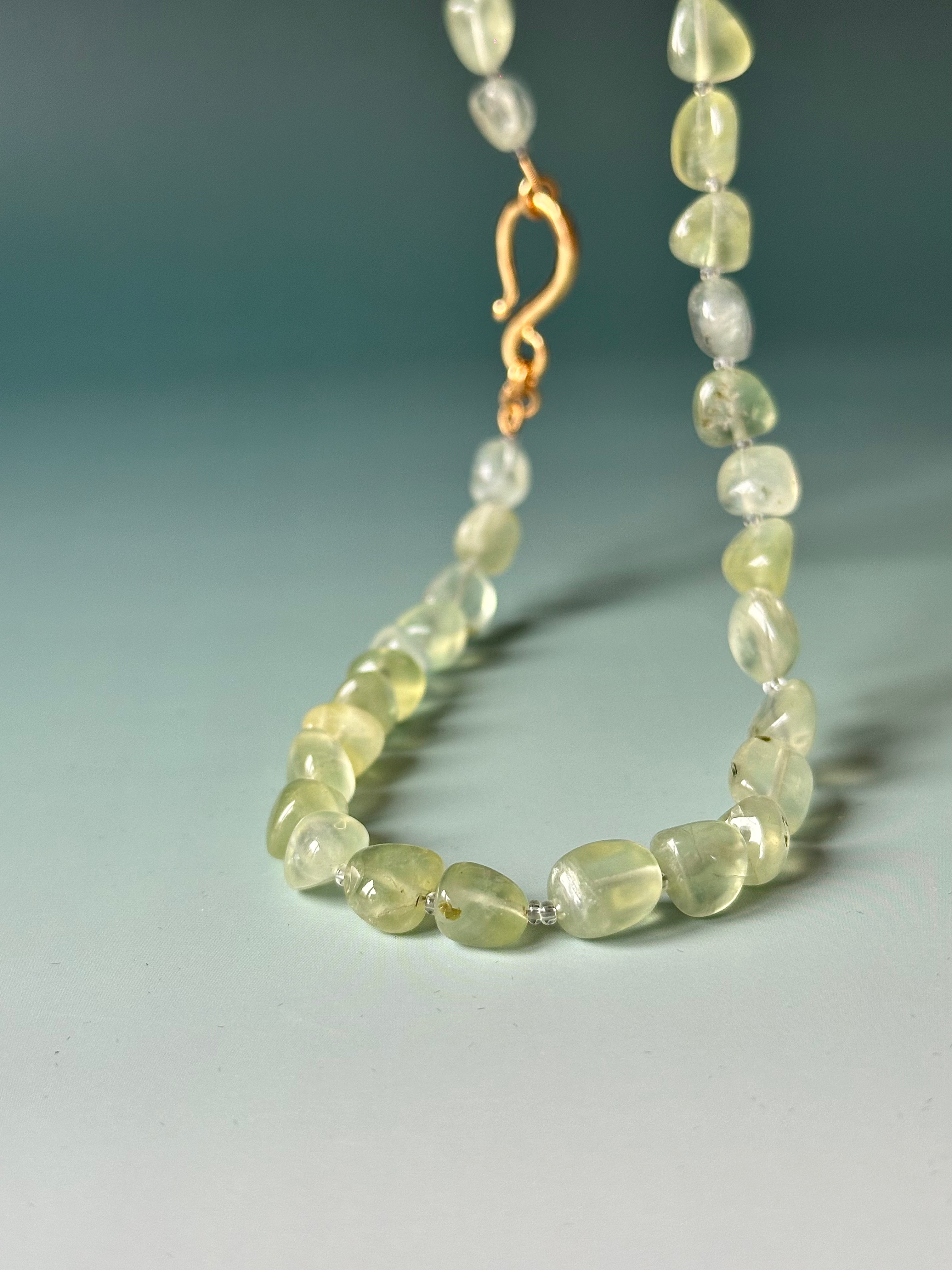 Natural Irregular Green Grape Crystal Stone Necklace – A Symbol of Vitality and Healing