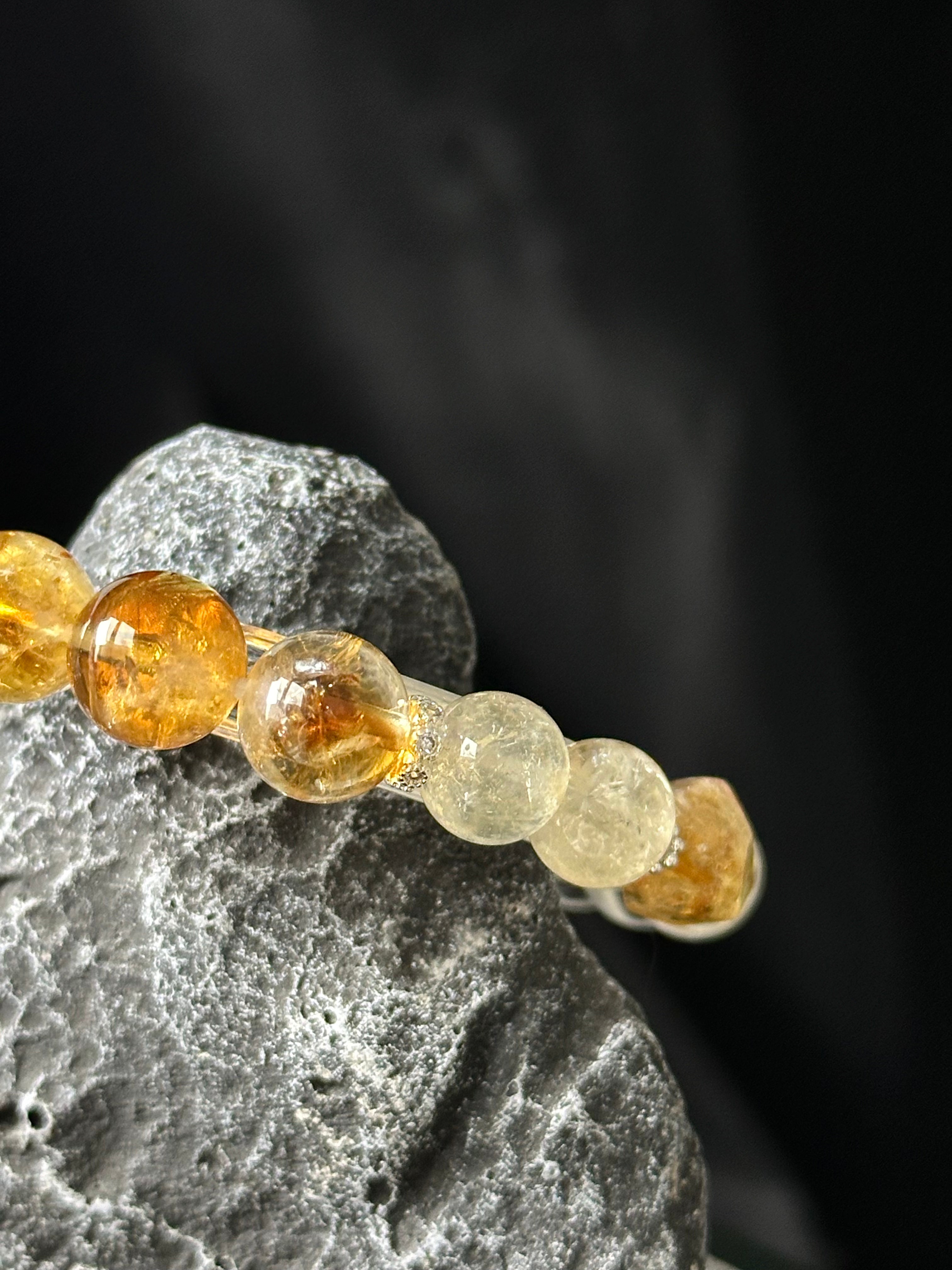 Natural Yellow Citrine & Clear Quartz Bracelet – A Symbol of Energy and Clarity