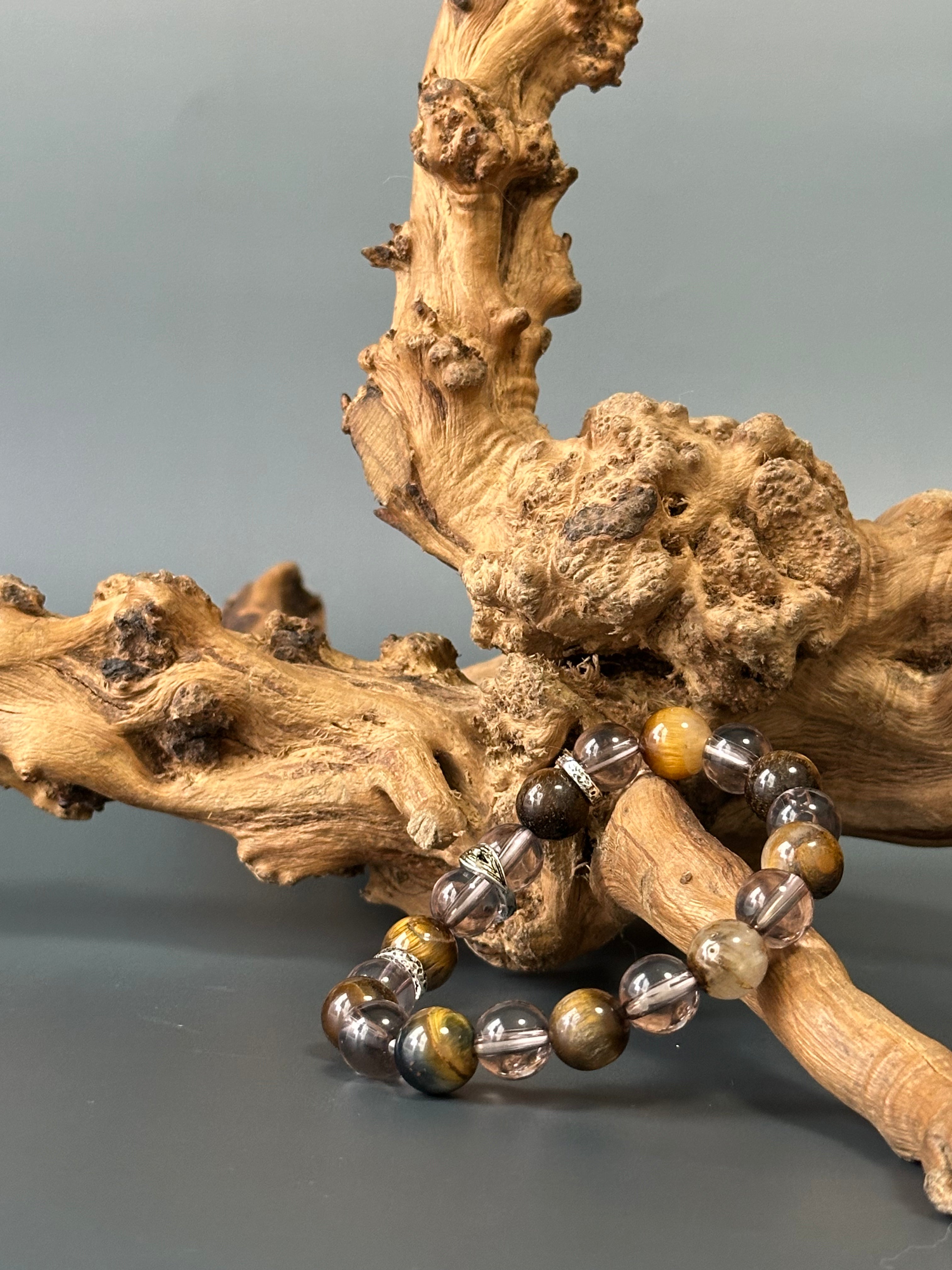 Insight of the Eye High-End Tiger’s Eye Bracelet – A Symbol of Strength and Clarity