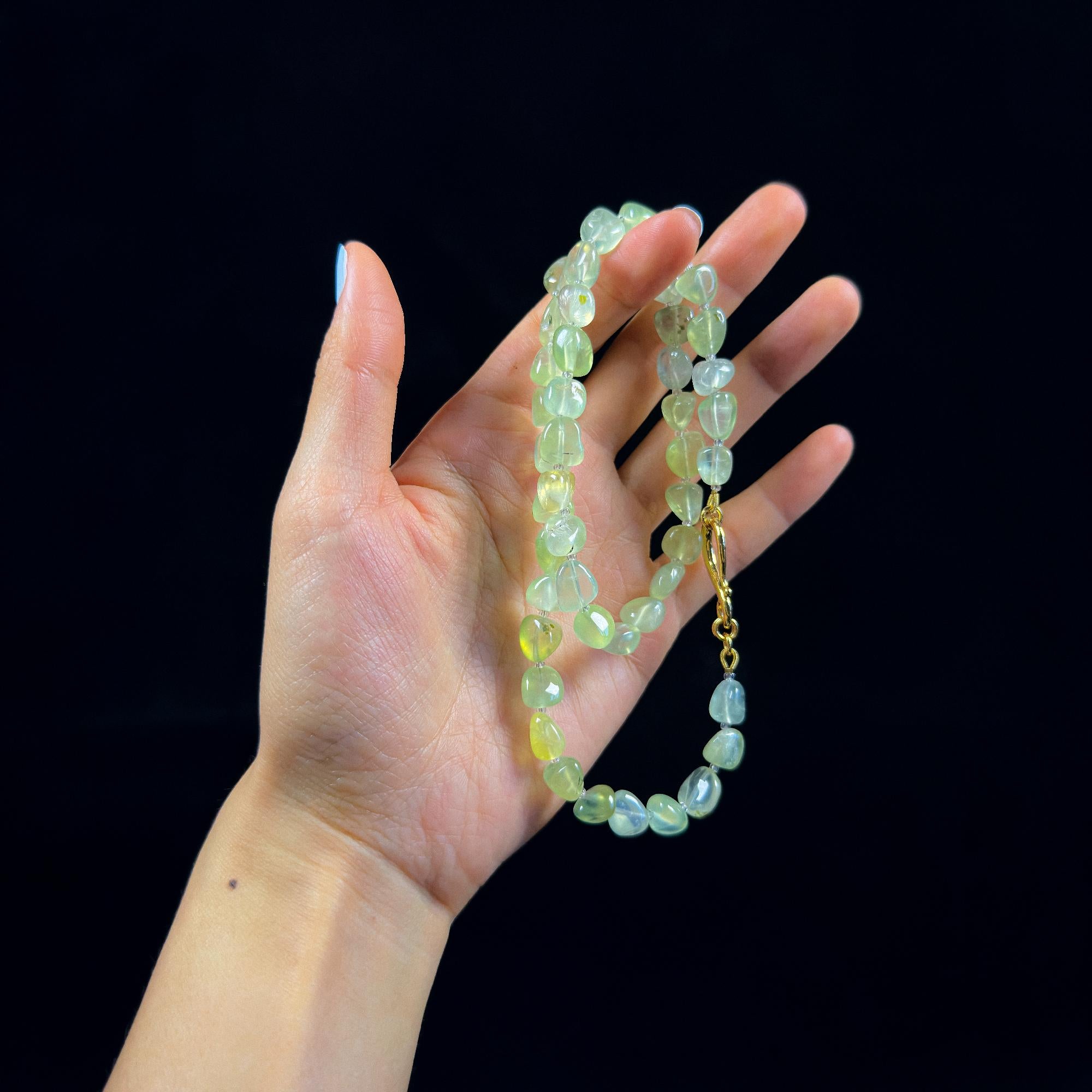 Natural Irregular Green Grape Crystal Stone Necklace – A Symbol of Vitality and Healing